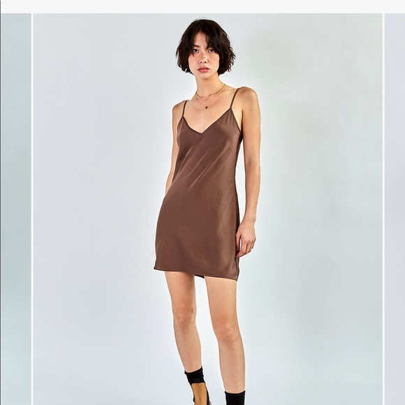 Aritzia Wilfred mini slip dress in pink coral